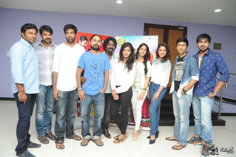 Celebs-at-Ala-Ela-Movie-Special-Show